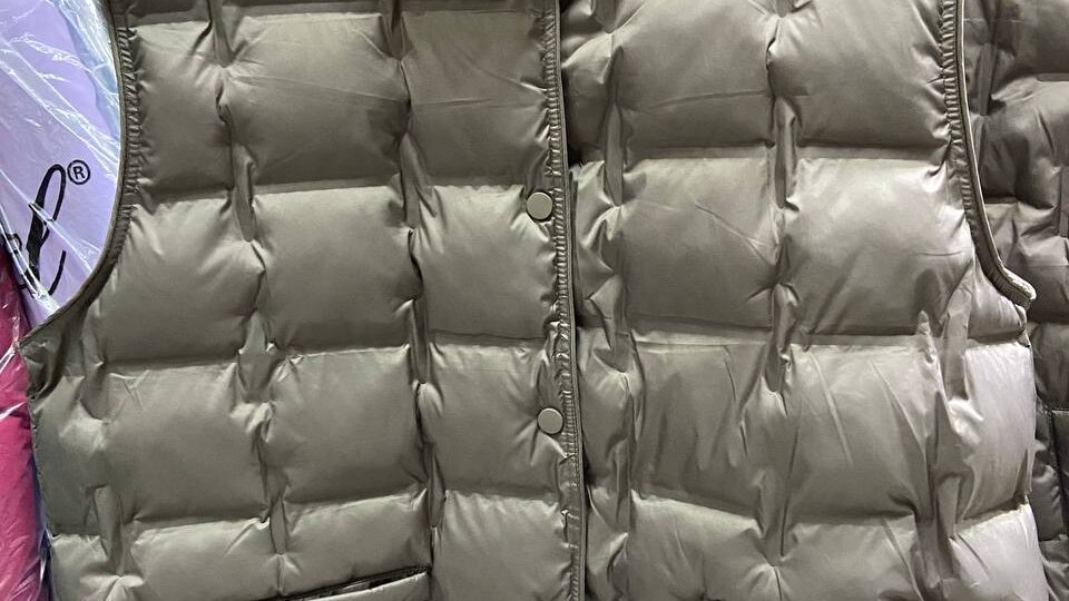 Всем привет! Как всегда мы позаботились о тех, кто предпочитает носить 2-й слой одежды с жилетами