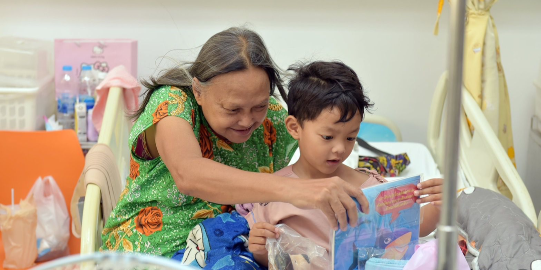 К ТАЙСКИМ ДЕТЯМ ПРИШЛА ПОМОЩЬ С ПРАВОСЛАВНОЙ МОЛИТВОЙ