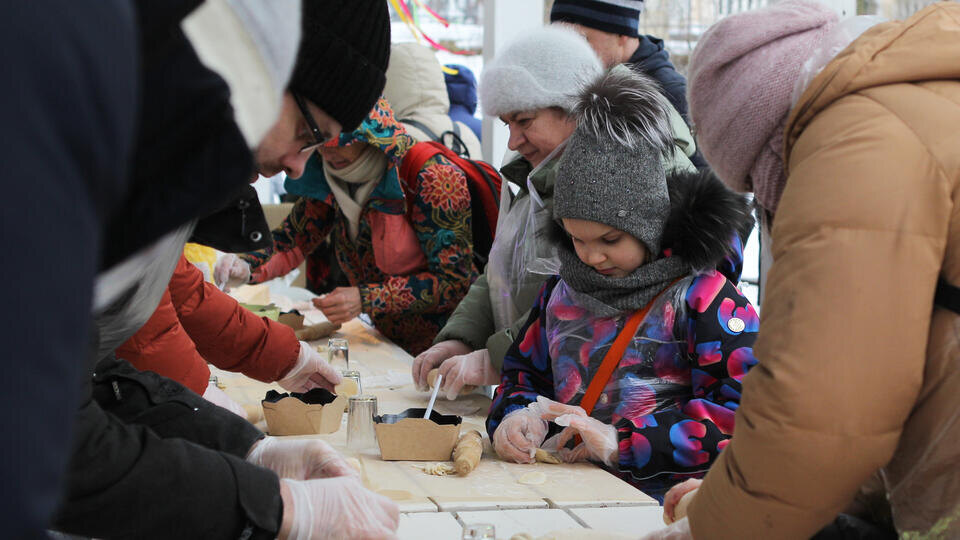     В Москве рассказали о семейных мастер-классах на фестивале "Масленица" РИА Новости/Мария Девахина
