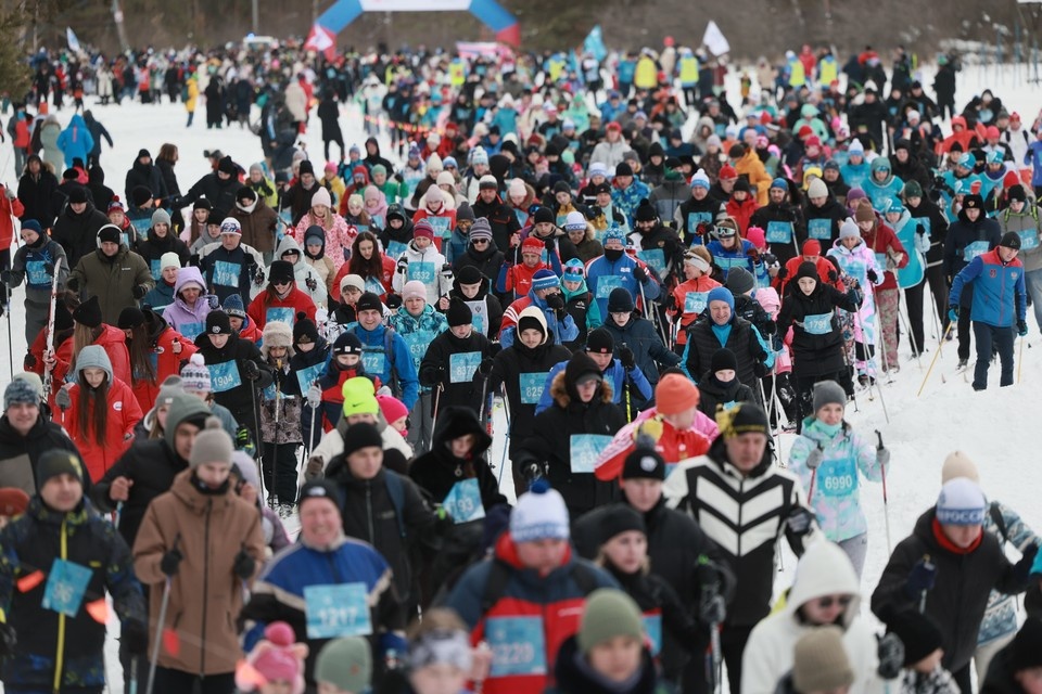    Забег традиционно привлекает тысячи горожан. Фото: Олег Черных