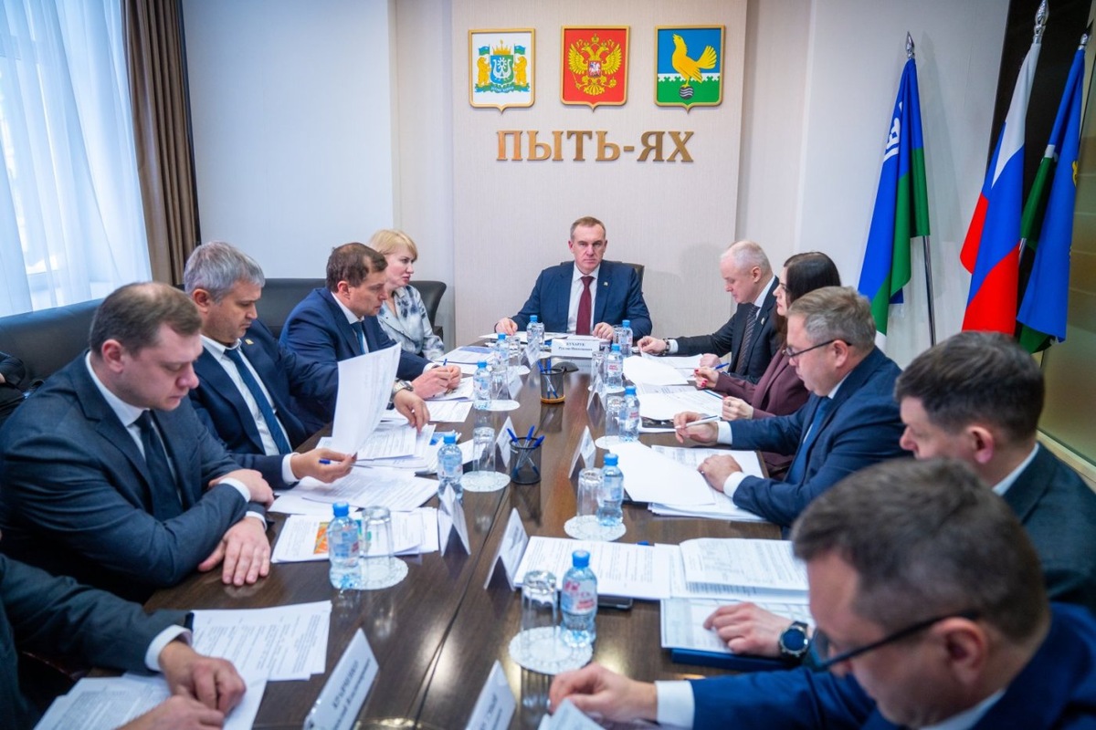    В Пыть-Яхе до конца года завершат реконструкцию путепровода