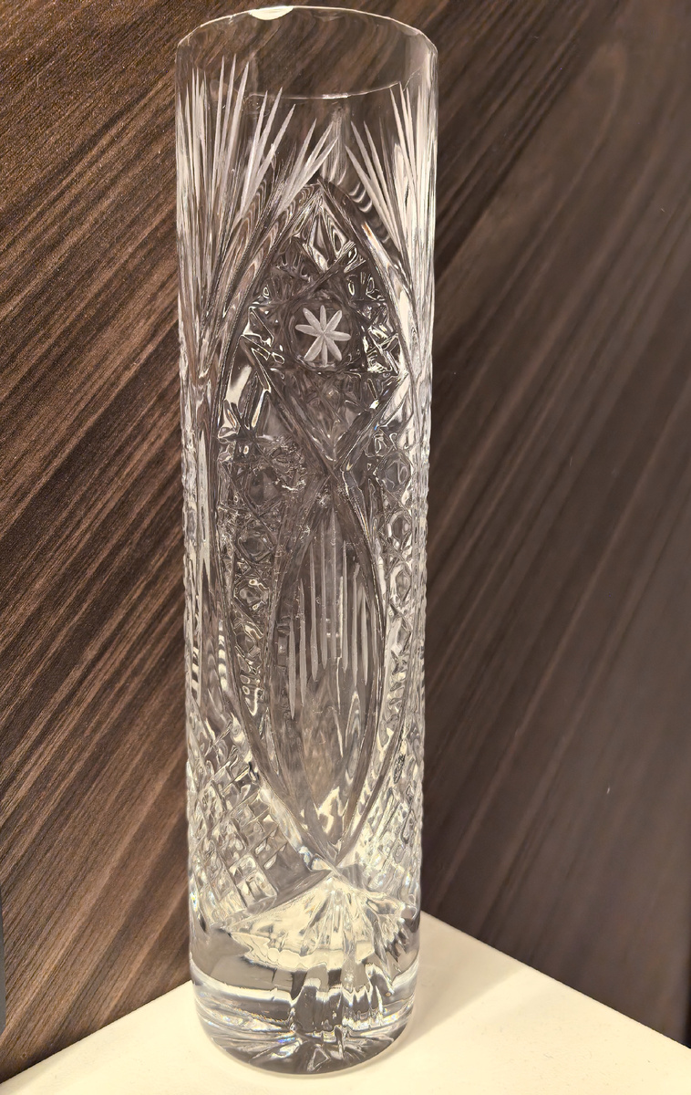 Это промежуточный этап. Сейчас она сверкает больше. Высота 20см.