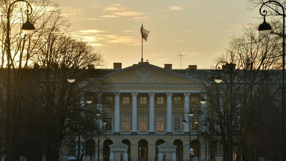    Смольный выделит субсидии НКО Автор фото: Тихонов Михаил