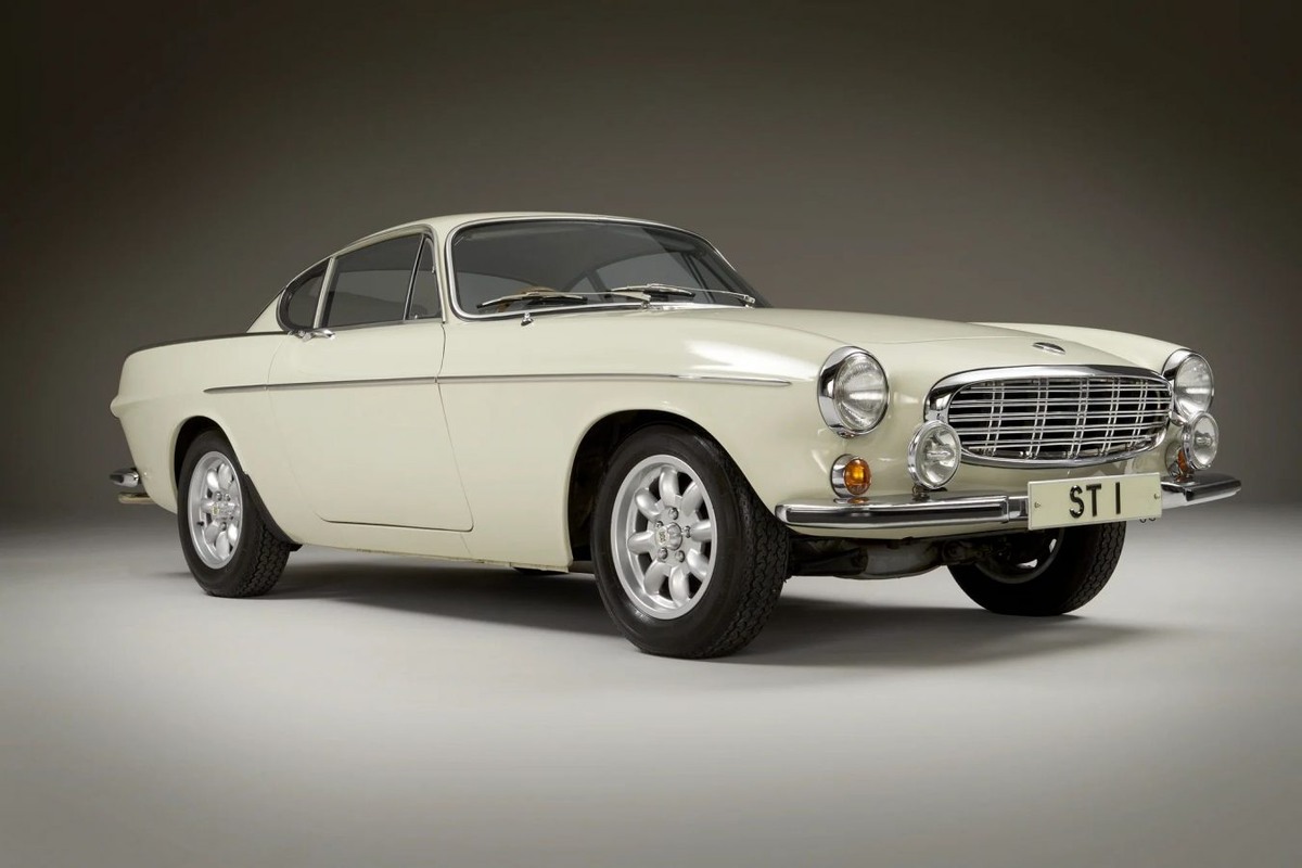 Оригинальная Volvo P1800