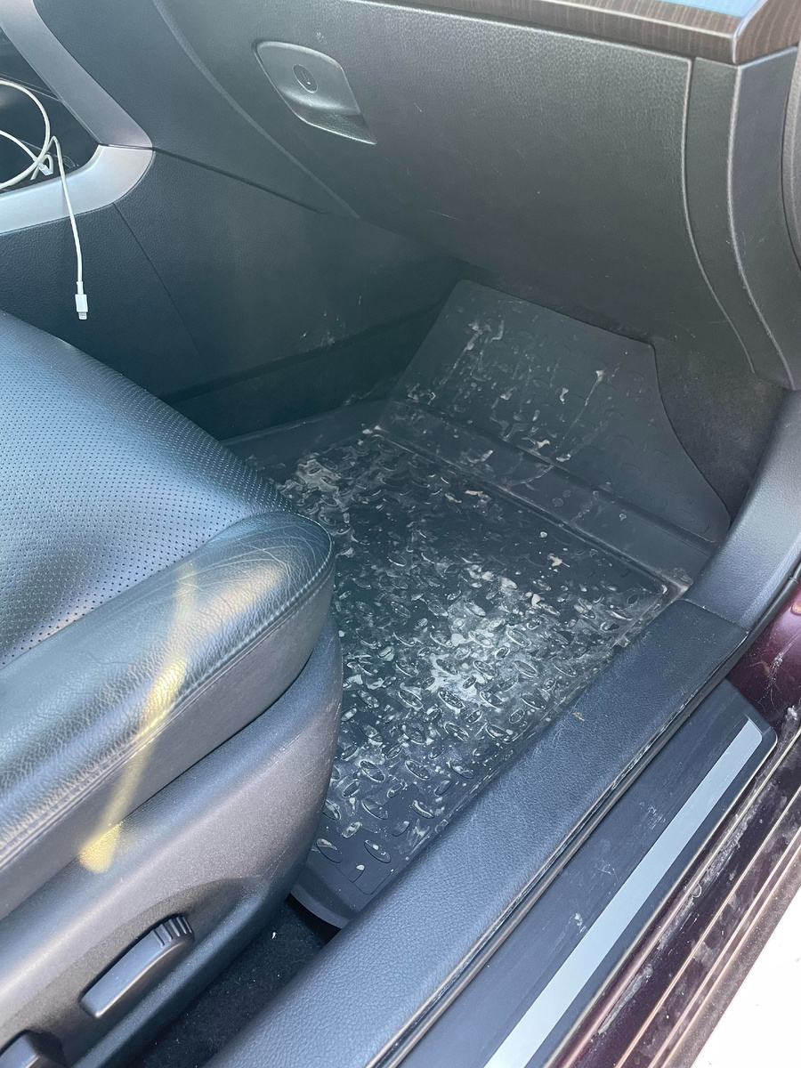 место переднего пассажира