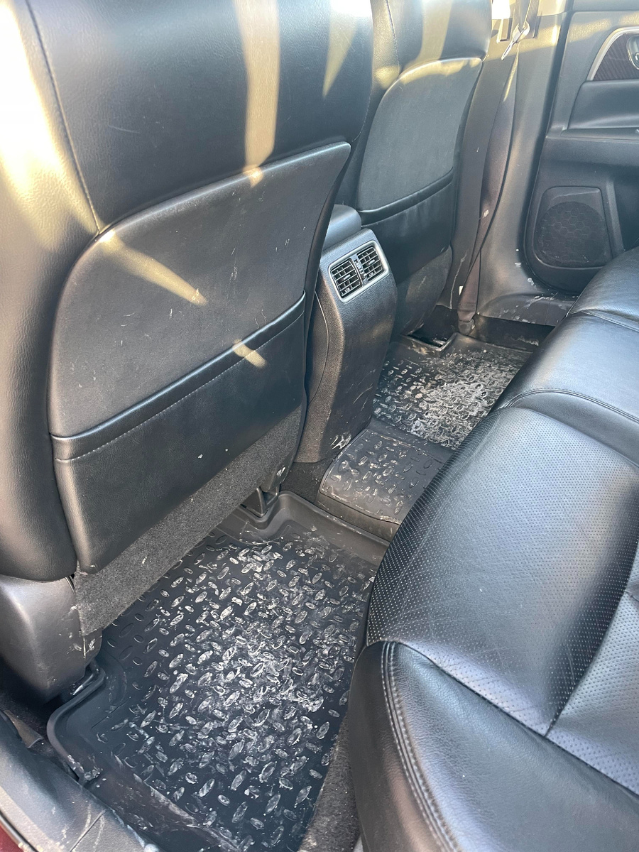 Задний ряд сидений