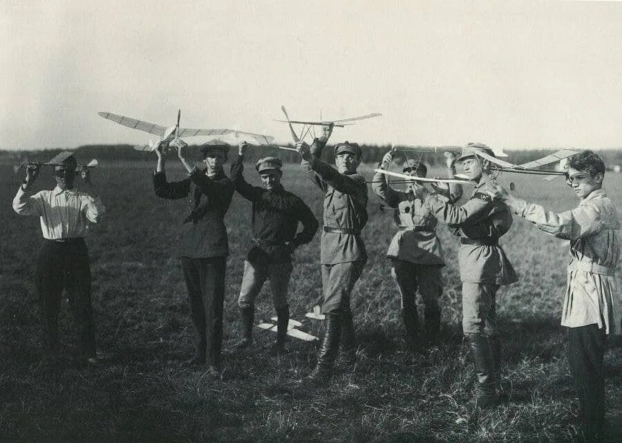 Советские авиастроители, 1930-е годы. фото из rg.ru