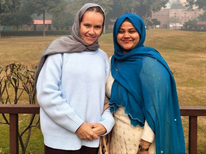 Почему пришлось одеться в местном культурном коде?