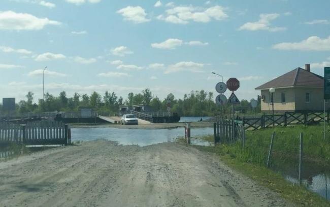 Так недавно выглядела паромная переправа в Коробье