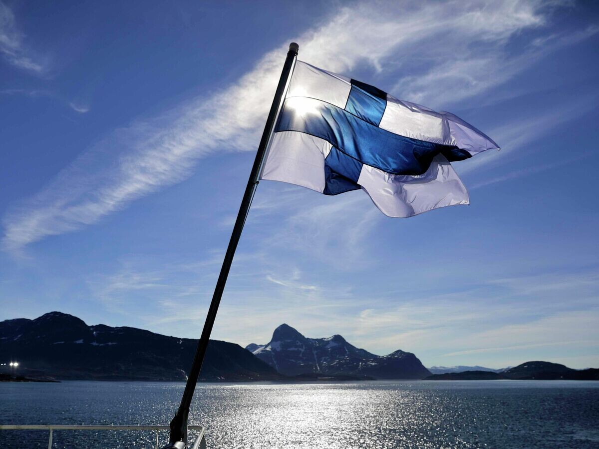    Финский флаг на судне близ Нуука, Гренландия | © AP Photo / David Goldman