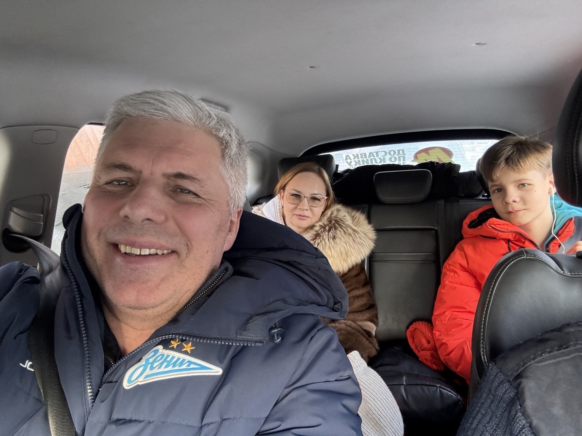 Радость дороги в аэропорт "Пулково" города Санкт-Петербург. Фото автора. 