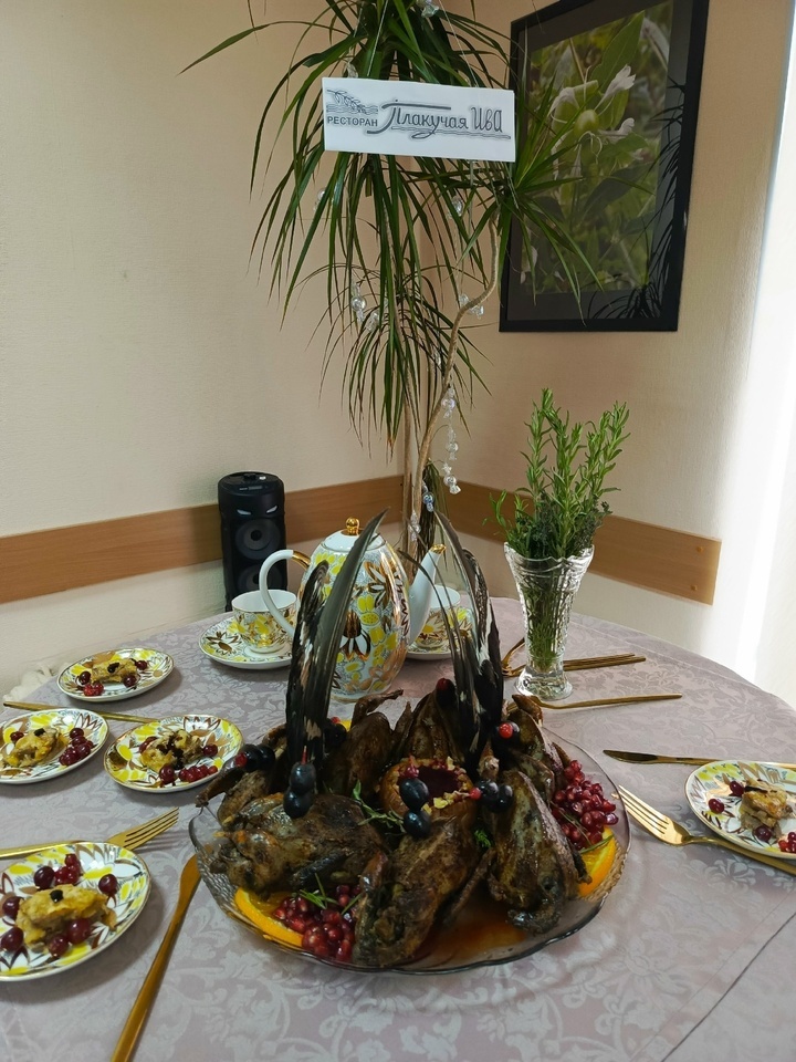     Новгородские охотники отметили день святого мученика Трифона кулинарным состязанием «Новгородская дичь». фото со страницы ВКонтакте председателя комитета охотничьего хозяйства и рыболовства Новгородской области Дмитрия Графова