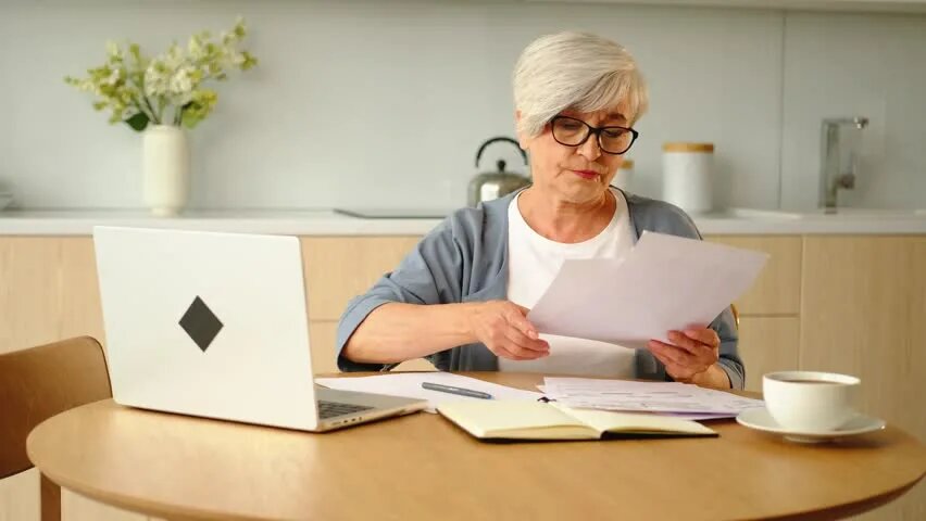 Пенсионеры, внимание! Верховный суд принял решение, которое касается каждого из вас. Прочитайте и сохраните, чтобы не потерять деньги👵