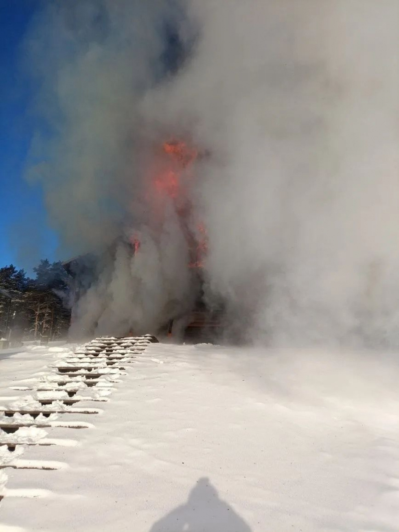    Гостевой дом сгорел в ЛахденпохьеГосударственный комитет Карелии по ОЖ и БН