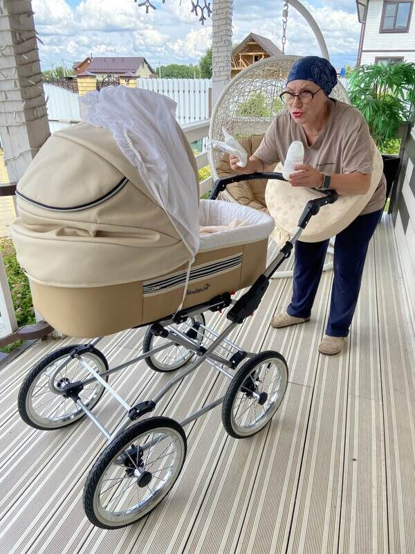 Роза счастлива в статусе бабушки.