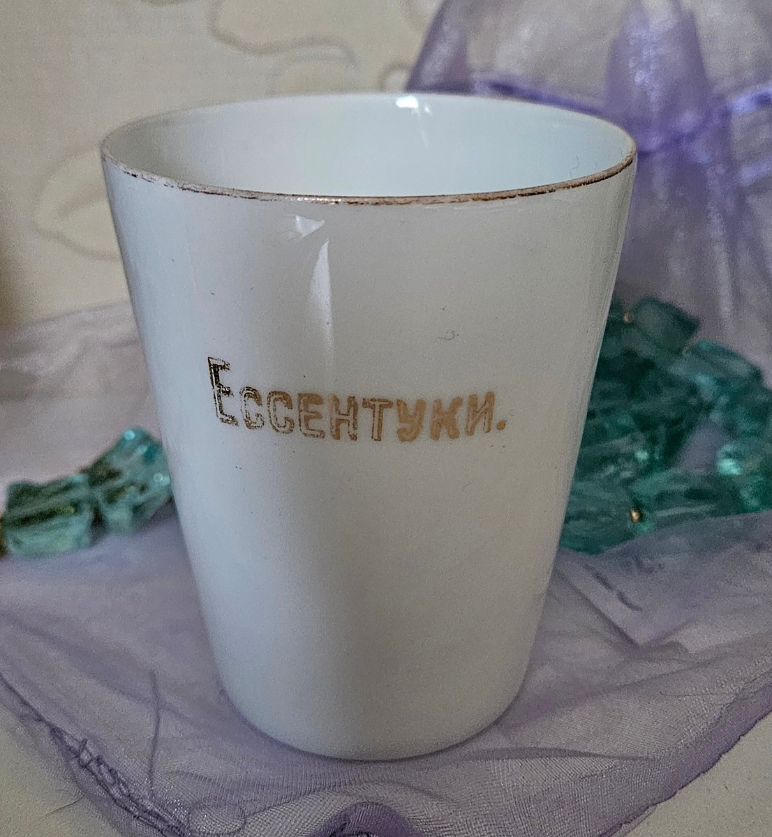 рабоче-крестьянский вариант, поэтому более ценен в моей коллекции