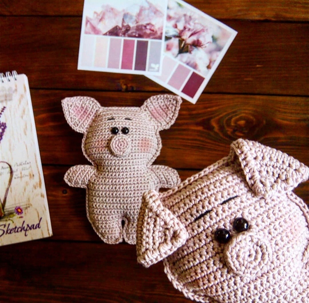 из личного архива. Такие игрушки вяжет моя сестра