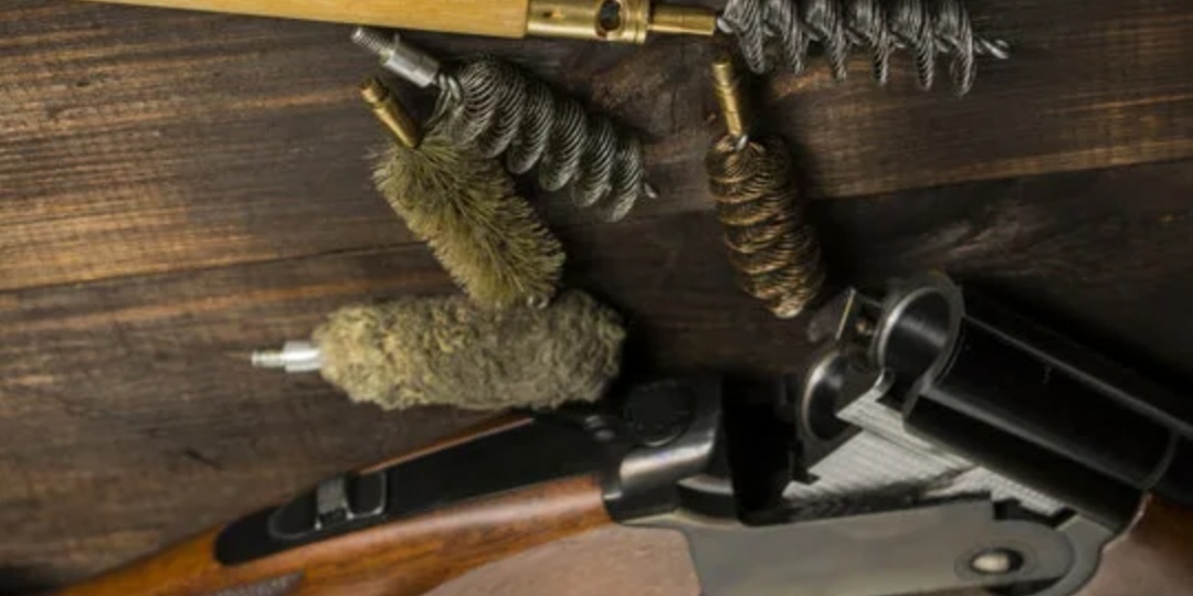 📌 Балистол, WD-40 или старый добрый «Глухарь»? Честный рейтинг оружейных масел от практика