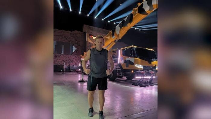 Второй учредитель компании — Алексей Леденёв, известный как чемпион по дзюдо и самбо, победитель шоу «Танцы со звездами» и участник шоу «Титаны». Обложка Instagram (признан экстремистской организацией и запрещён на территории Российской Федерации) / ledenev_alexey