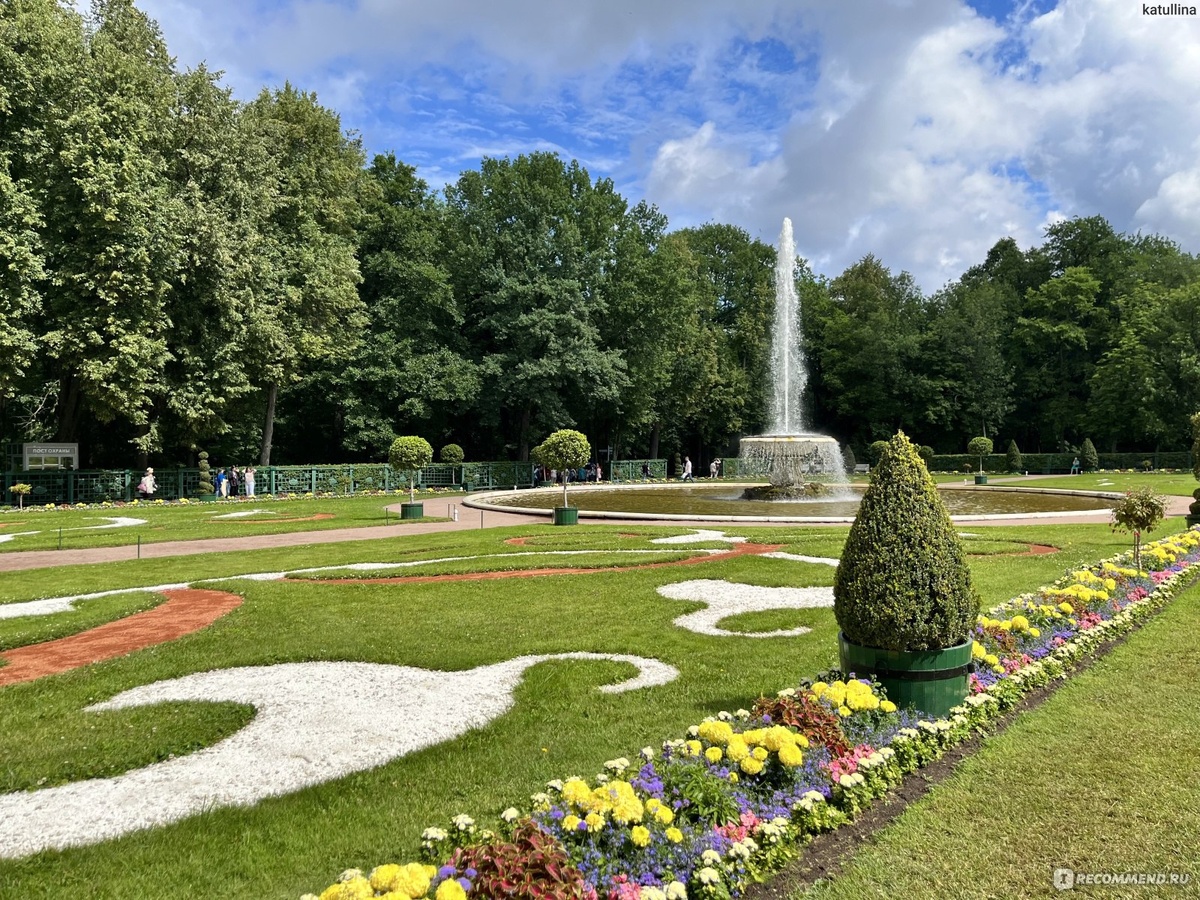 Государственный музей-заповедник "Петергоф" 
irecommend.ru