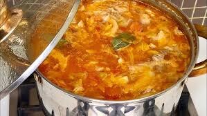 Друзья, всем добрый вечер кто смотрит мой канал. Не могу не поделиться с вами мои хорошие рецептом очень вкусных русских щей.