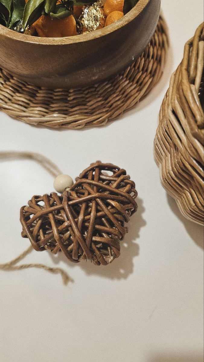 Фото автора. Плетение из бумажной лозы.