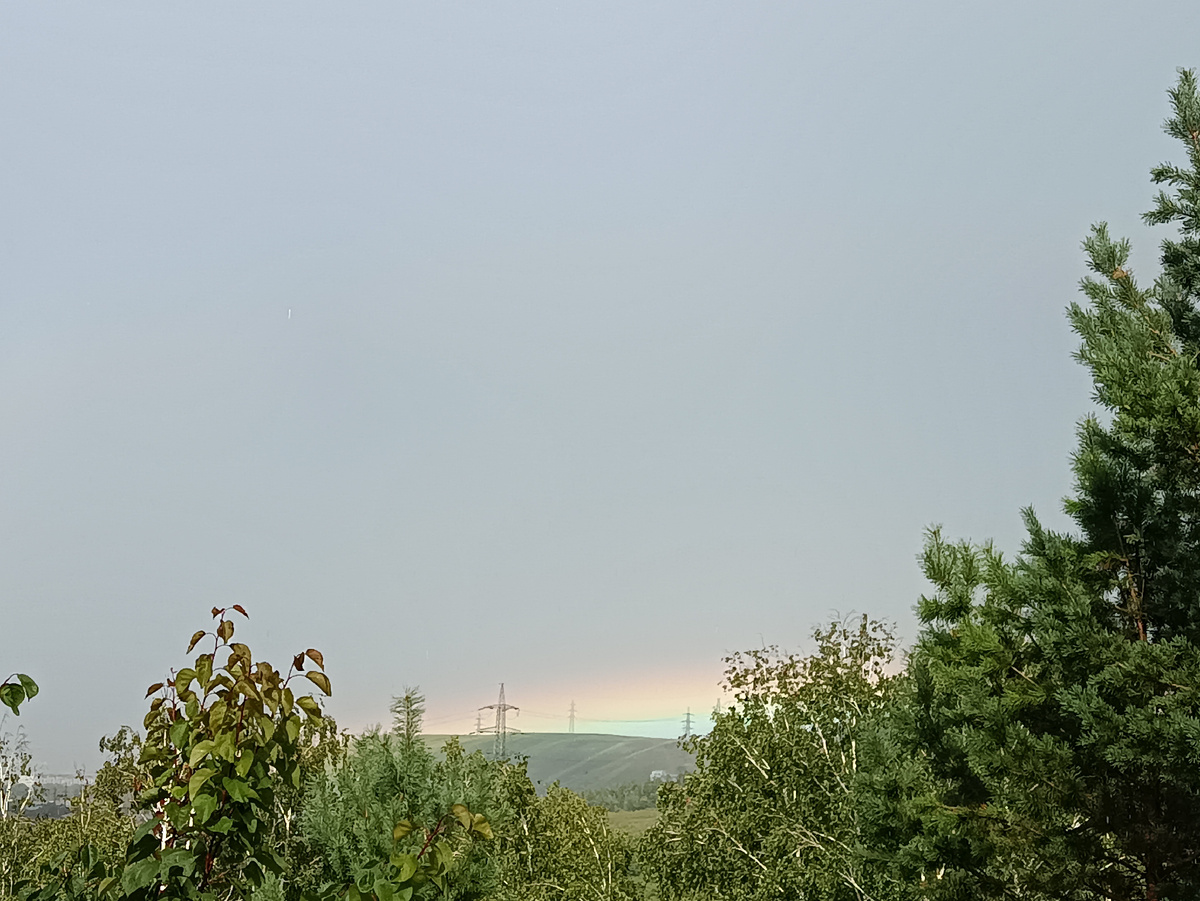 Нашла летние фотографии с красивым небом