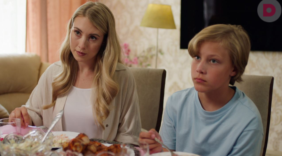 Подробное содержание всех серий сериала "Тайна одиннадцати лет" (2026). Чем закончится последняя серия фильма на Домашнем? Кто отец Никиты?