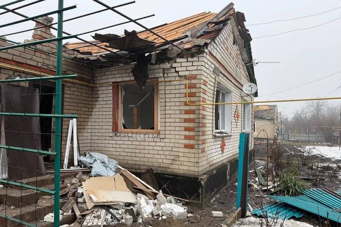 Обложка © MAX / Леонид Пасечник