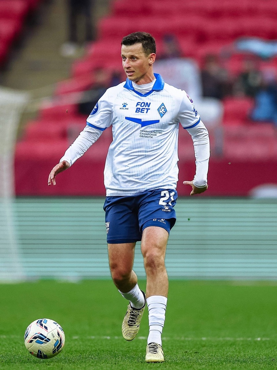    Дмитрий Иванисеня не отметился результативными действиями в составе «Крыльев Советов» Сайт ПФК "Крылья Советов"