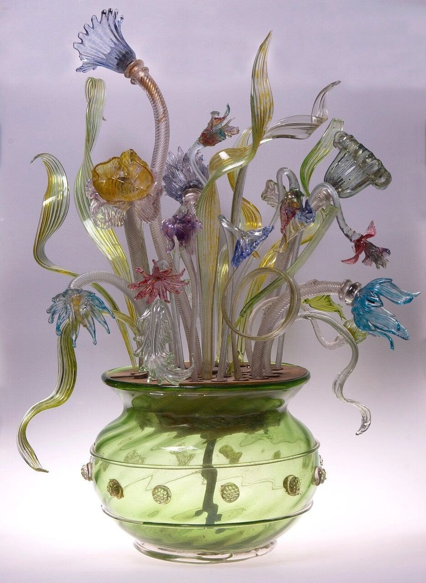 Стеклянный букет. Фото из сети интернет.