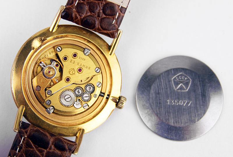 Сколько золота в шестерёнках часов?