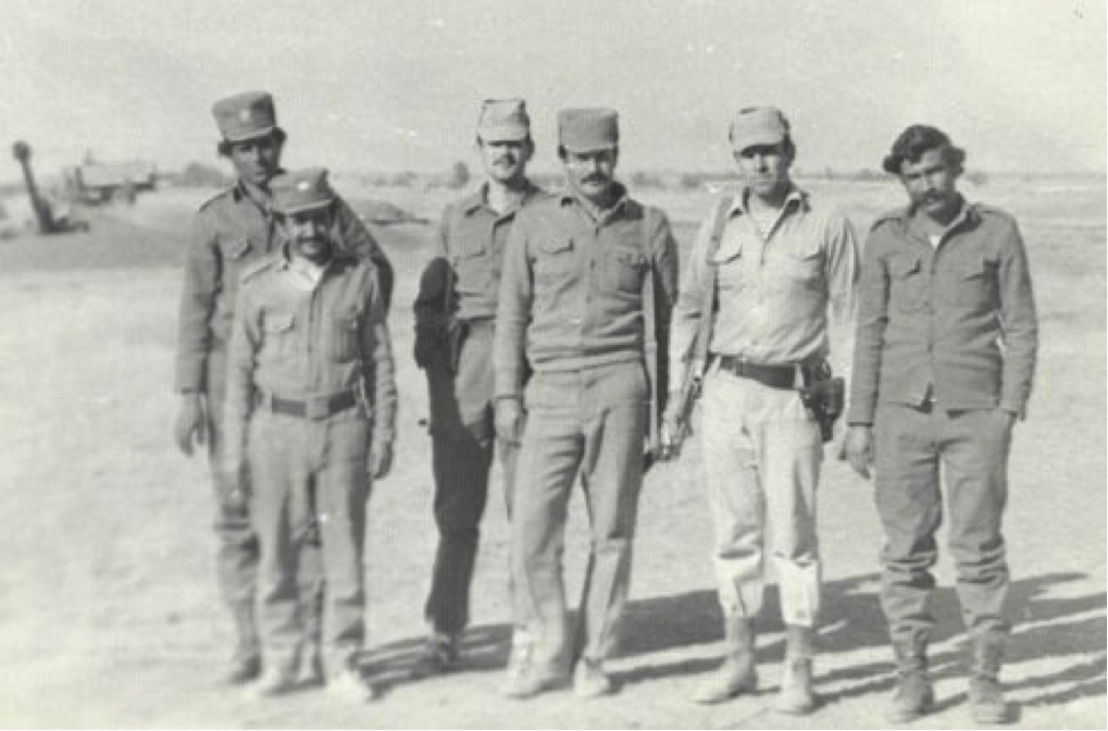 1988 год, Хост. В расположении 666 дшп «Коммандос» ВС РА. Автор статьи – третий слева.