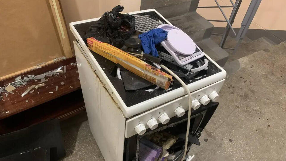     Два человека пострадали при взрыве духовки в квартире в Москве ИЗВЕСТИЯ