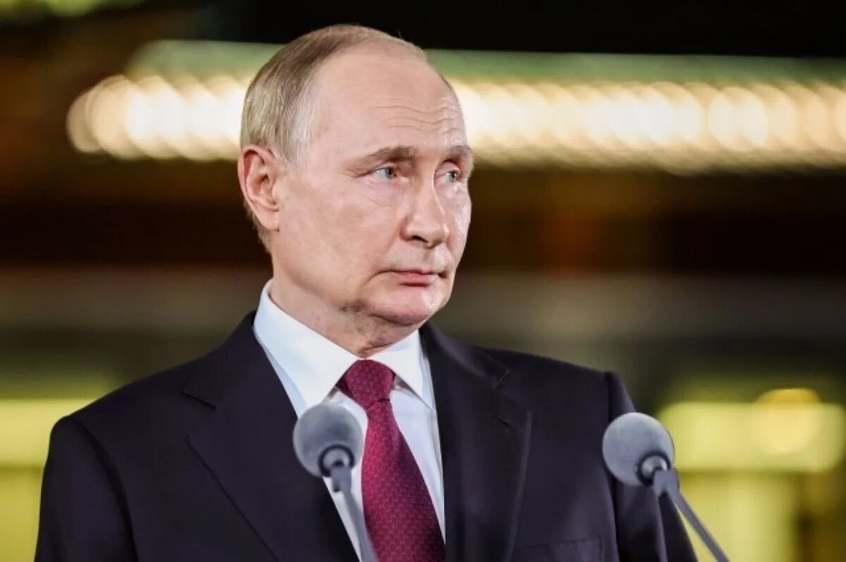    Зарубин опубликовал архивные кадры беседы Путина с журналистом из США