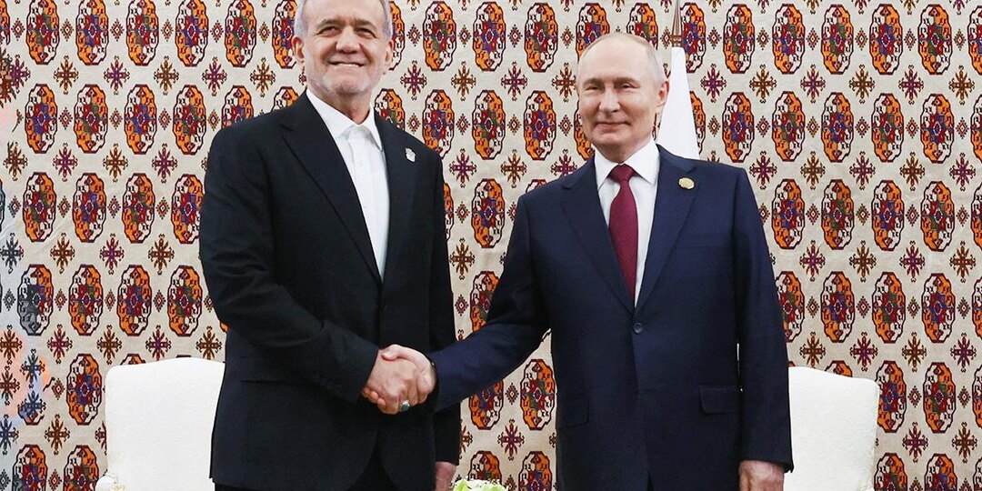 Путин поздравил президента Ирана с 47-й годовщиной исламской революции