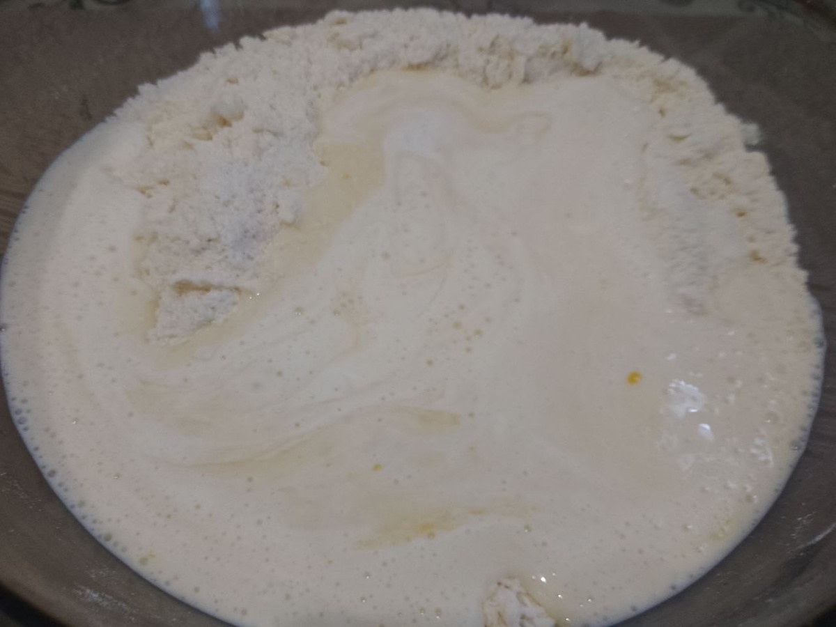 Соединяем ингредиенты для теста