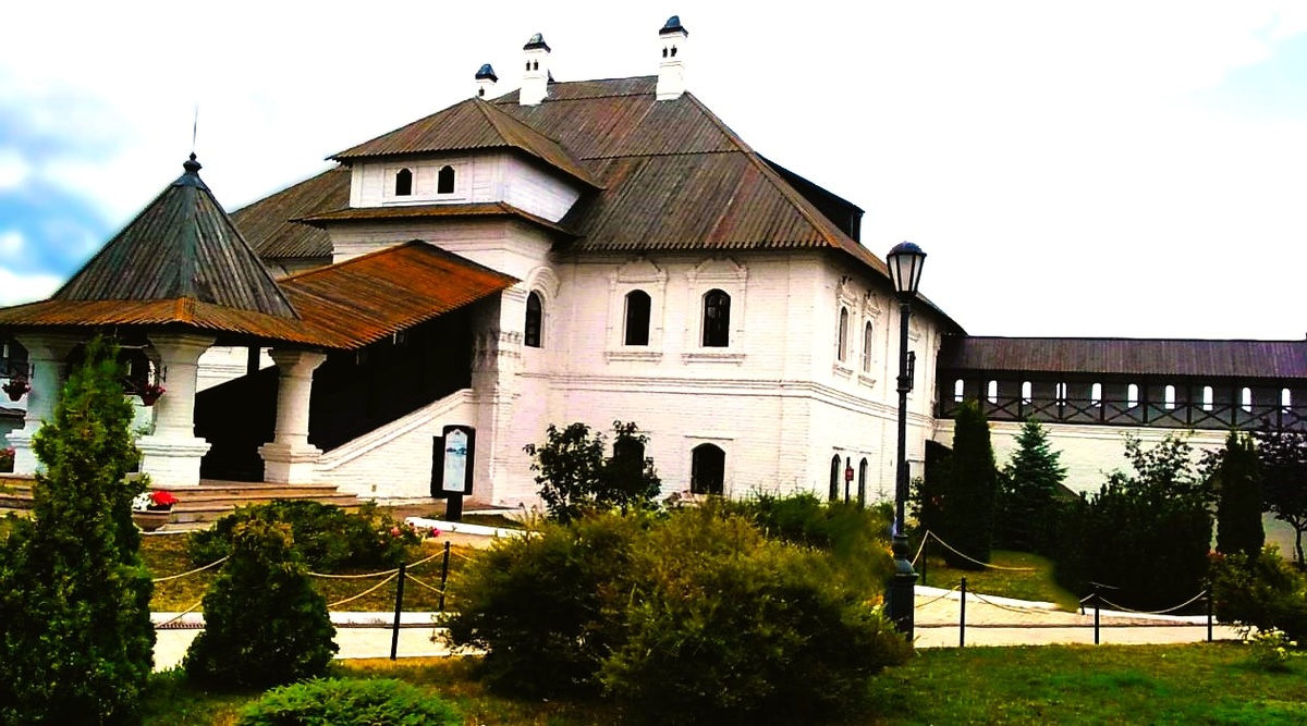 Путешествовала недалеко, до Свияжска. Люблю этот необыкновенный остров