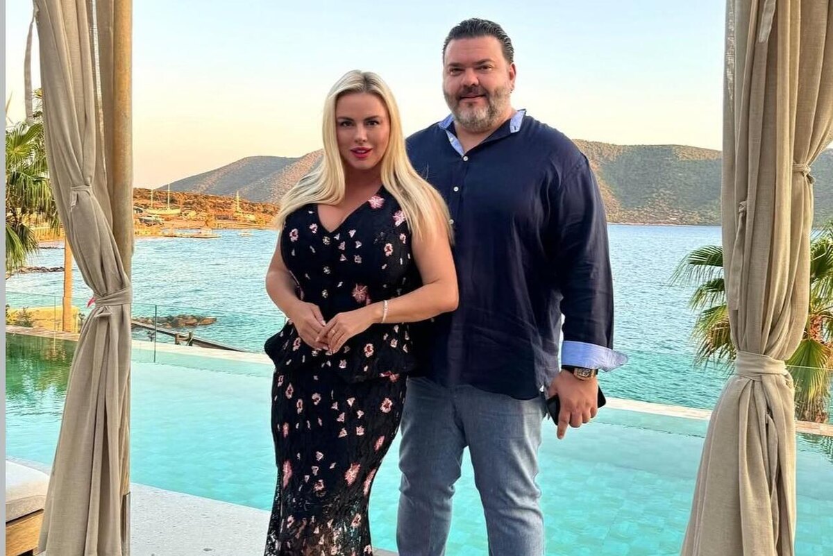    Анна Семенович и Денис Шреер соцсети