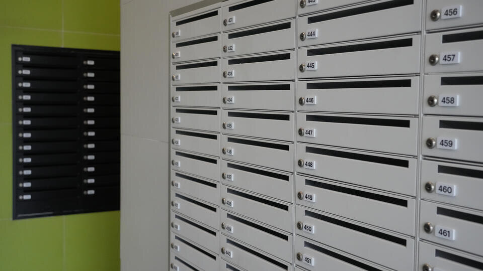     Мошенники стали просить россиян оставлять деньги в почтовых ящиках ИЗВЕСТИЯ/Дмитрий Коротаев