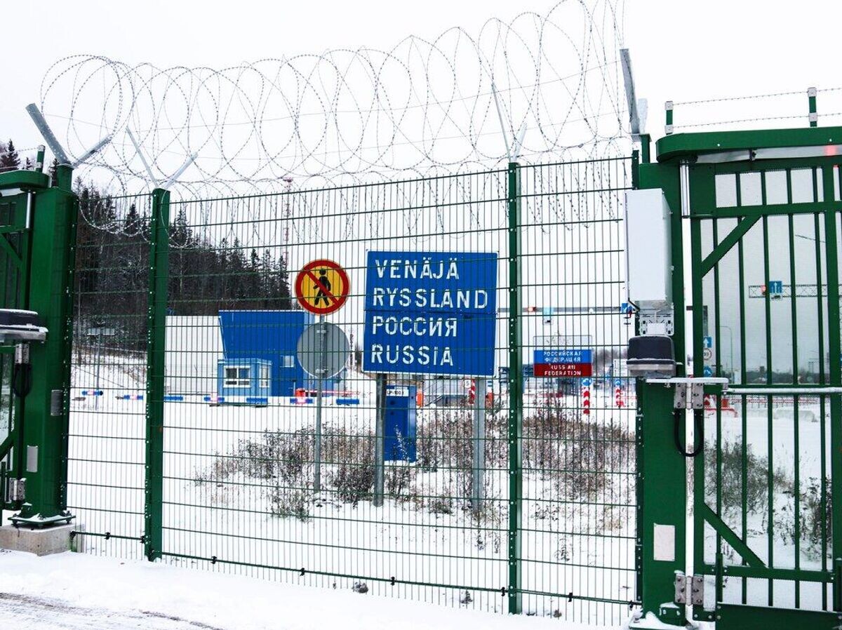    Заблокированный КПП на границе Финляндии с Россией | © @KainuunRaja/X