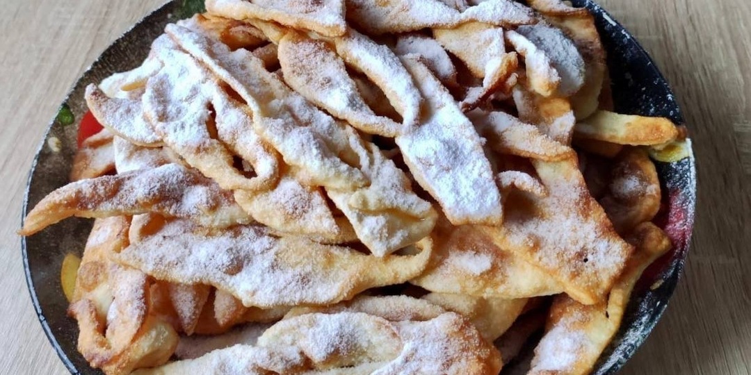 Легендарный вкус детства - хрустящий хворост: как приготовить в XXI веке