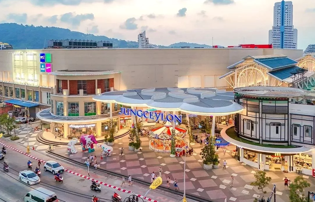 Фото с сайта https://phuket-insider.com/