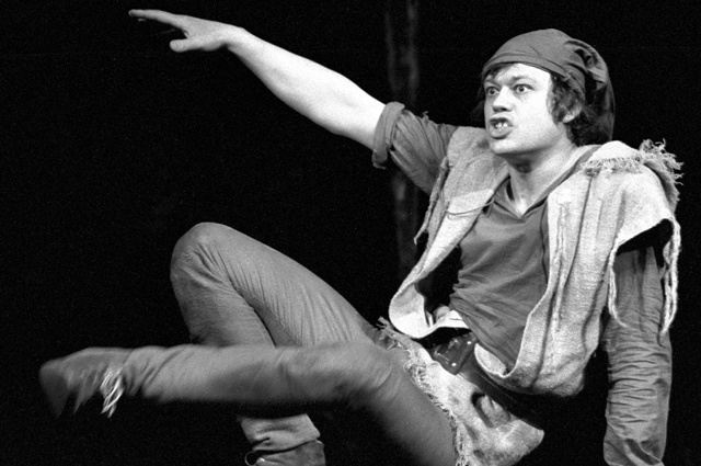    Николай Караченцов в роли Тиля Уленшпигеля в спектакле «Тиль» по пьесе Г. Горина. 1978 г. Фото: РИА Новости/ Виталий Арутюнов