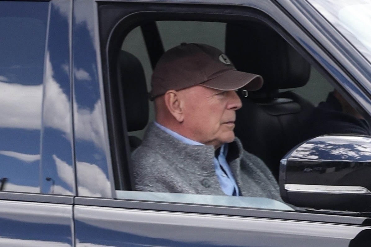    Брюс Уиллис борется с деменциейLegion-Media