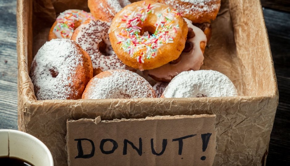 Пончики: история с глазурью