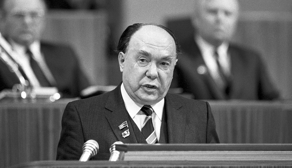 Фронтовик с докторской степенью 10 лет готовил план развала СССР: как Яковлев это сделал