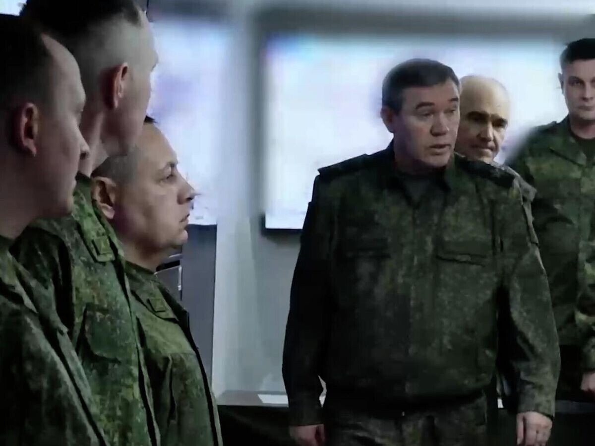    Начальник Генштаба ВС России проверил ход выполнения боевых задач группировки войск "Центр" | © Министерство обороны РФ