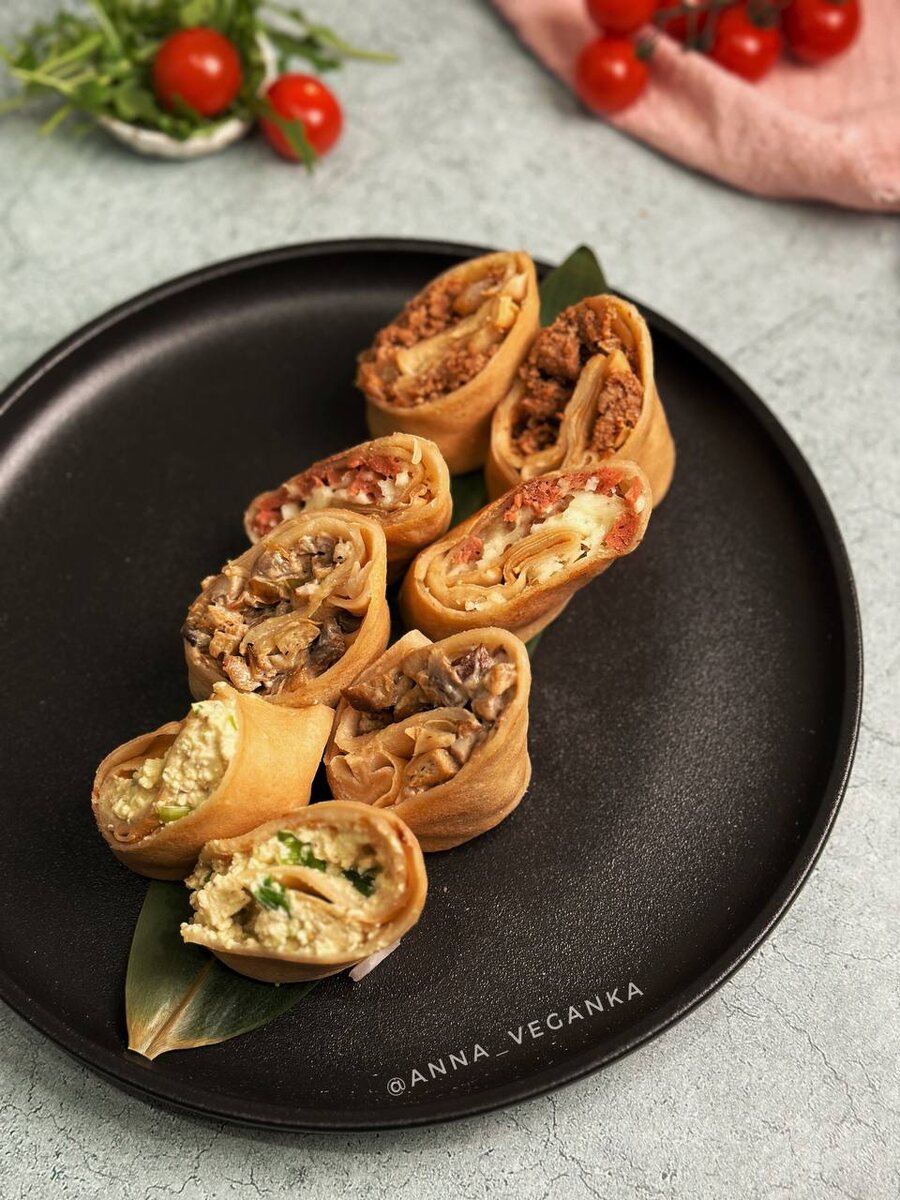 Веганские и постные блинчики, фаршированные разной начинкой