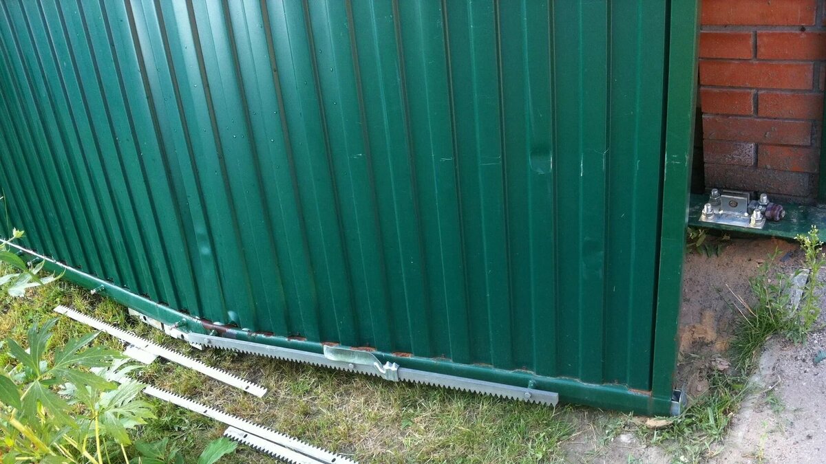 Ворота после удара